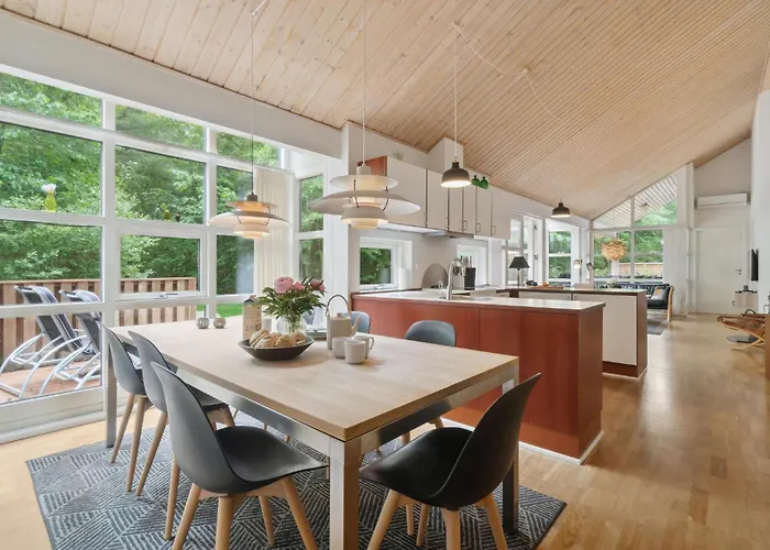 Holiday home Rubinsoen Skovhuse *