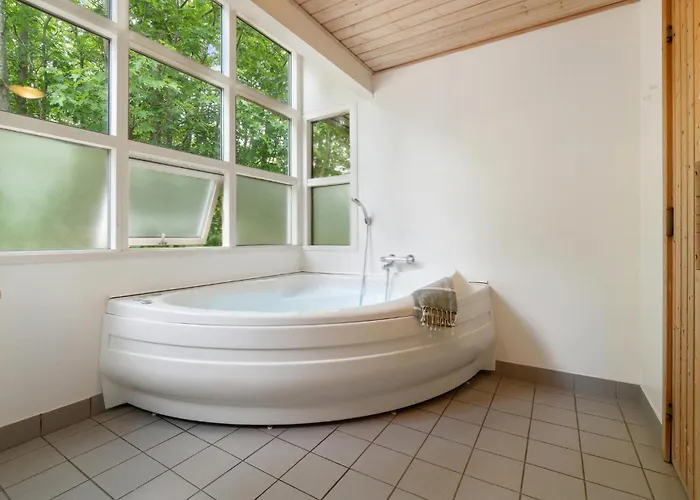 Rubinsoen Skovhuse Holiday home *